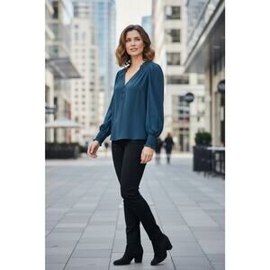 T Tahari Aegean Blue Blouse NWT Size X Small 3/4 shirred sleeve and shoulders